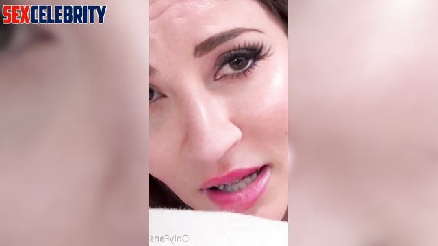 AI Jackie Guerrido moans and groans in anal ecxtasy