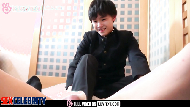 Fake Kpop 보이넥스트도어 Woonhak from BOYNEXTDOOR footjob