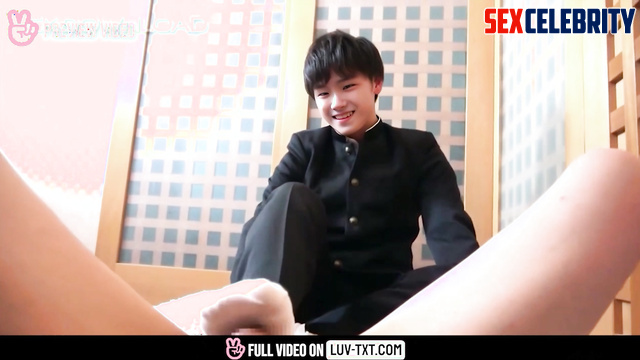 Fake Kpop 보이넥스트도어 Woonhak from BOYNEXTDOOR footjob