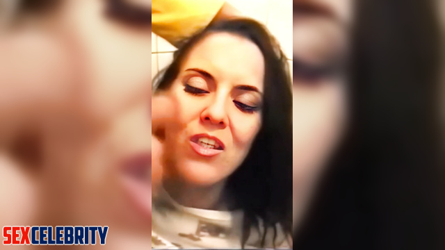 AI Amy Freeze gets a sprinkle facial