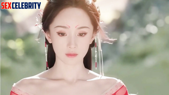 Just massage is not enough for her - Yang Mi (杨幂 中国人)