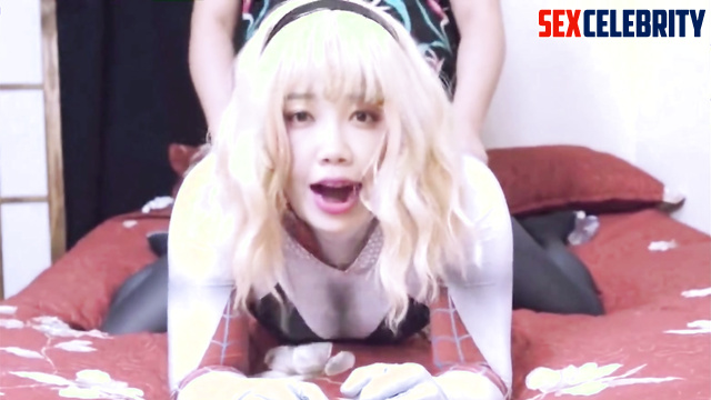 Fake Jung Eun-ji (정은지) with spider costume doggy style fuck
