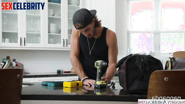 First Alanah Pearce sucked him in the bathroom and then he fucked her, ai