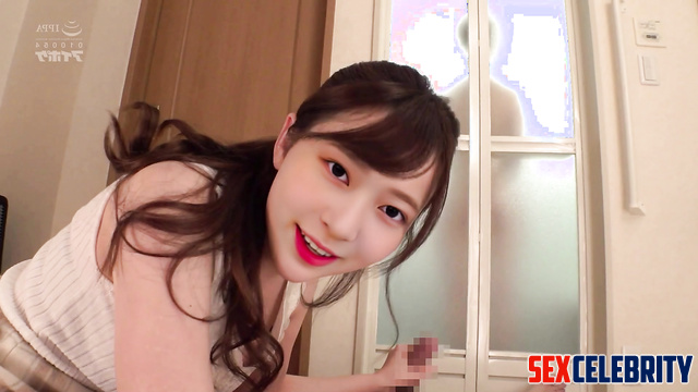 She asked you not to tell your girlfriend about it, Minju (김민주 아이즈원) A.I.