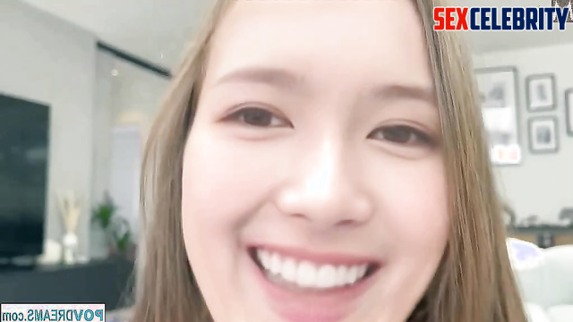 TWICE (트와이스) / Beautiful POV blowjob with Sana 사나 스마트한 얼굴 변화