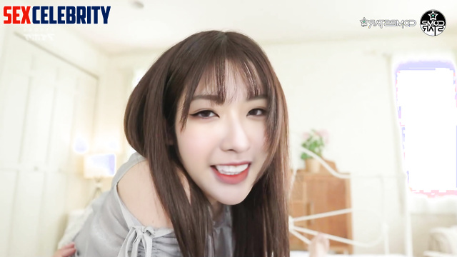 올리비아 혜 이달의 소녀 Olivia Hye smart face change - her orgasm was not fake