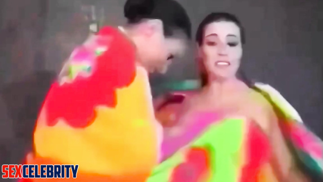 Al Jackie Guerrido and Pamela Silva Conde having fun in the shower